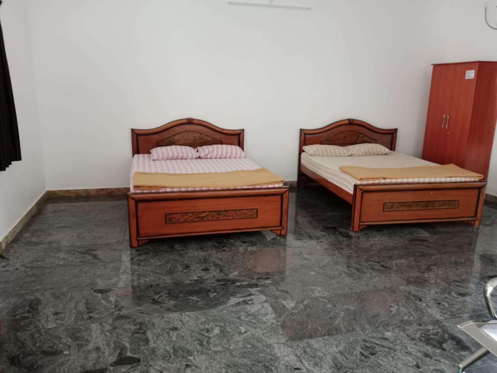 Urc Lodge Perundurai Dış mekan fotoğraf