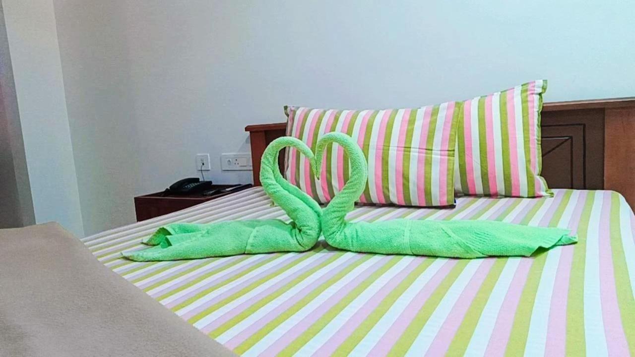 Urc Lodge Perundurai Dış mekan fotoğraf